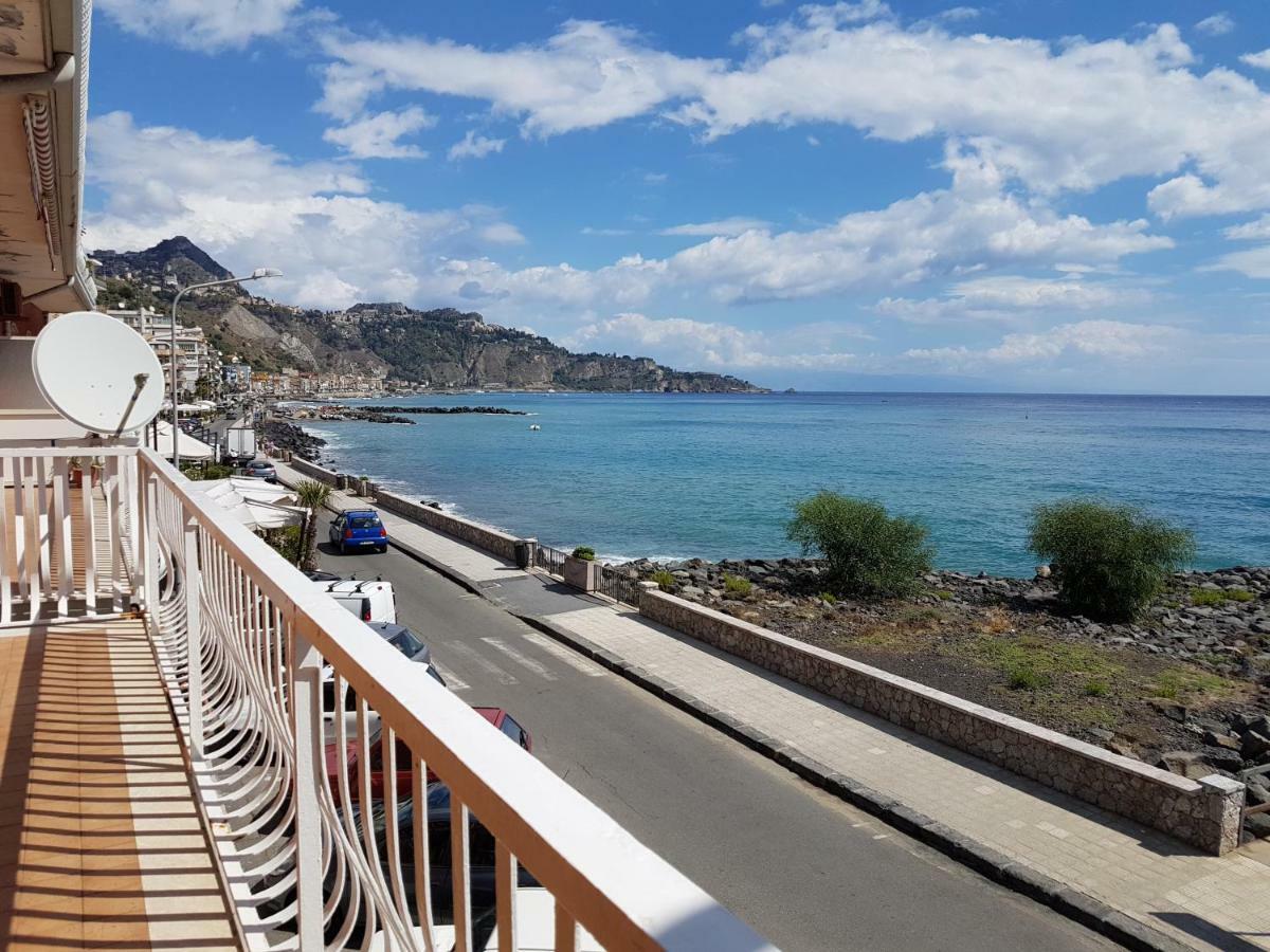 Super Panorama & Astonishing Apartment Seaview Giardini Naxos Luaran gambar