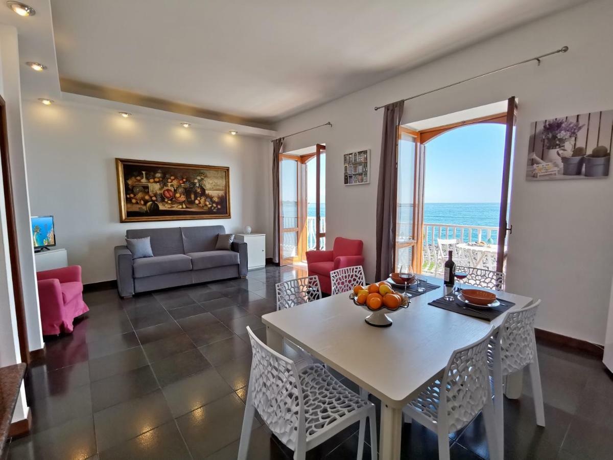 Super Panorama & Astonishing Apartment Seaview Giardini Naxos Luaran gambar